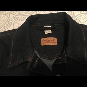 Ladies Levi’s jean jacket